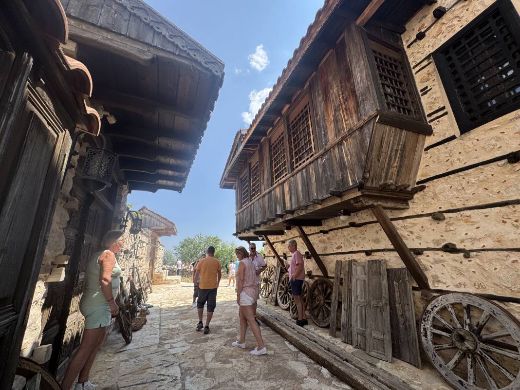 800 yıllık saklı hazine Konya'nın tarihi yolunda! Turistlerle dolup taşıyor 3